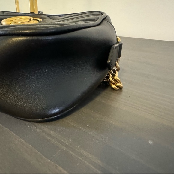 Authentic Small Gucci Marmont Shoulder Bag - Picture 3 of 8